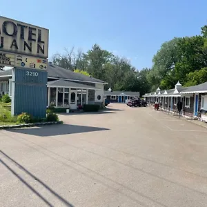 motel-jann.hotelsquebeccity.net/